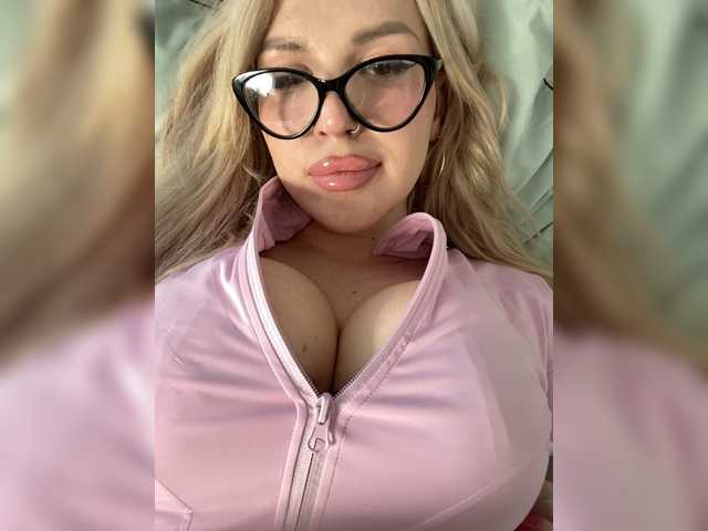 SonaZ live cam on BongaCams