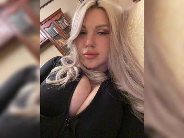SonaZ live cam on BongaCams