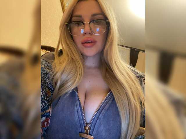 SonaZ live cam on BongaCams