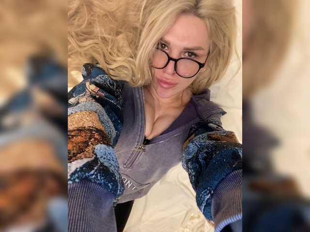 SonaZ live cam on BongaCams