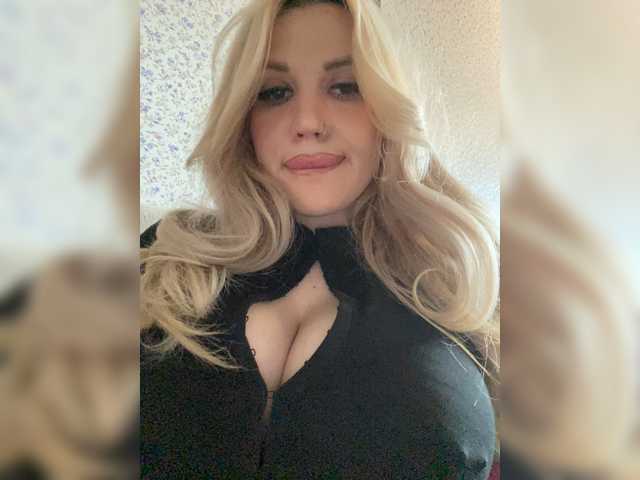 SonaZ live cam on BongaCams