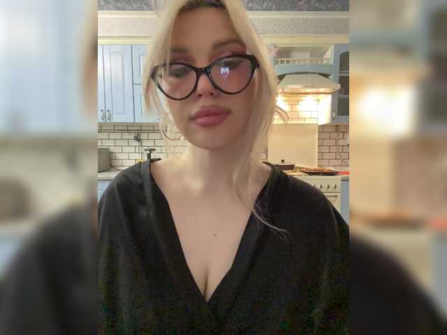 SonaZ live cam on BongaCams