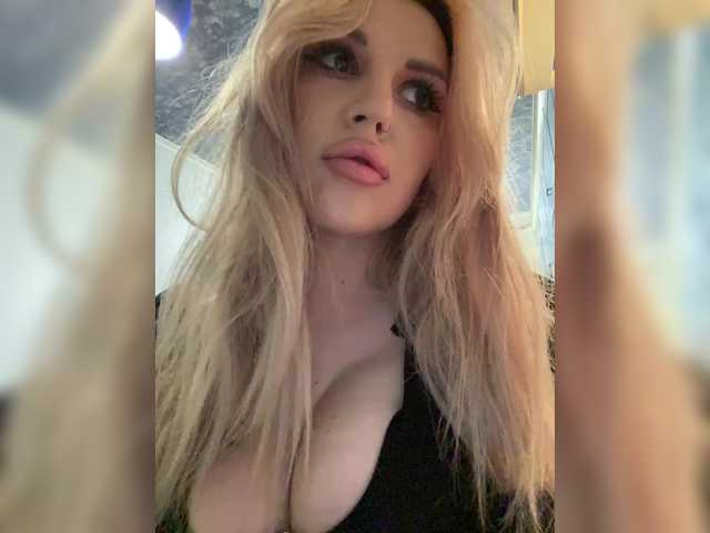 SonaZ live cam on BongaCams