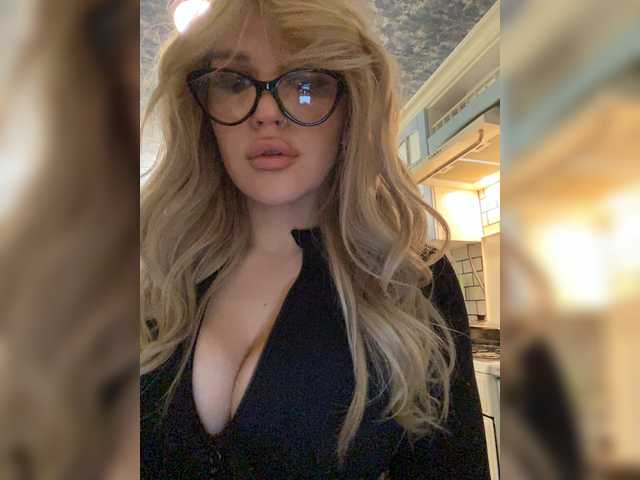SonaZ live cam on BongaCams