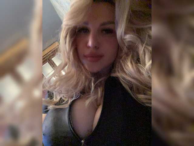 SonaZ live cam on BongaCams