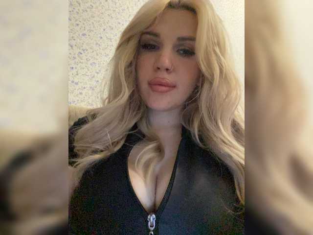 SonaZ live cam on BongaCams