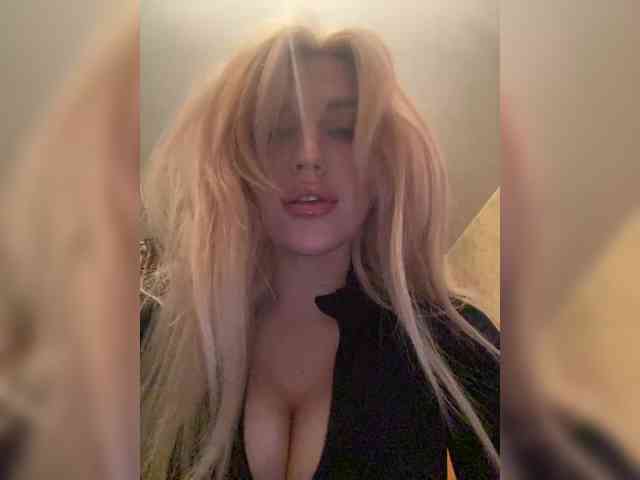 __Alya___ webcam