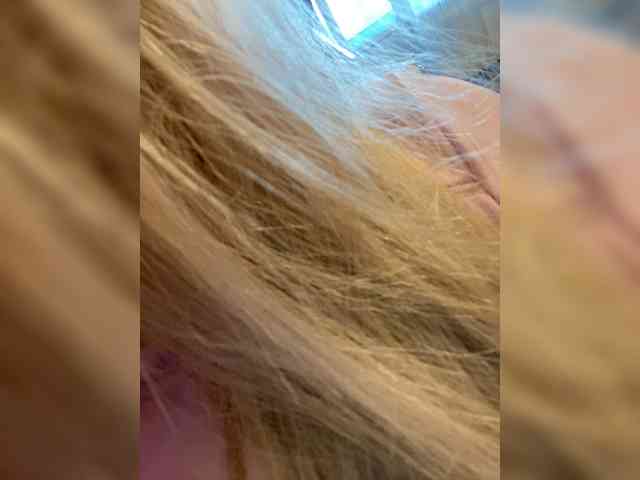 Mmmmmm-----'s cam show statistics and live stream
