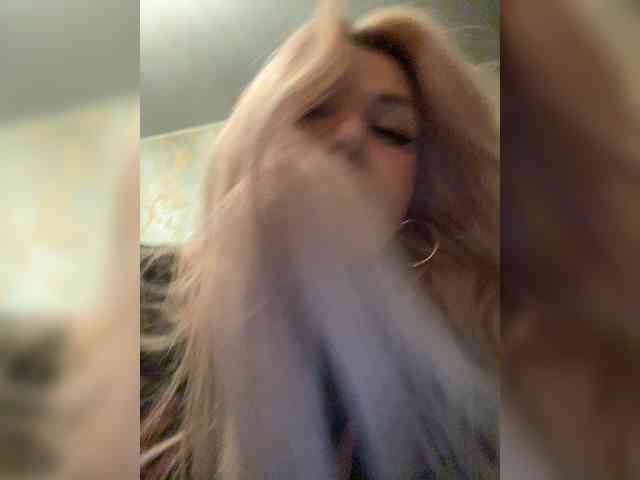 __Alya___ webcam