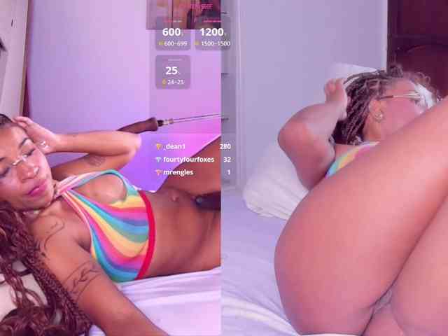 Ebony-Skye webcam