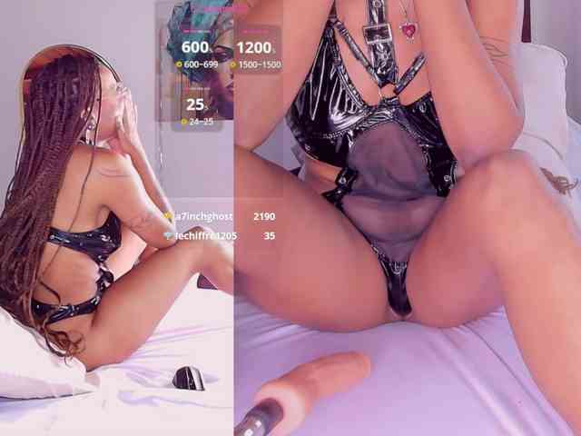 Ebony-Skye webcam