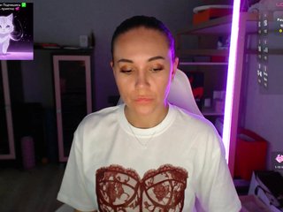 QWEENII Porn Show