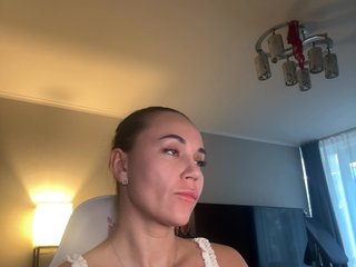 QWEENII Porn Show