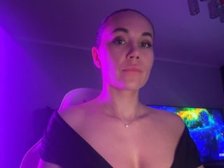 QWEENII Porn Show
