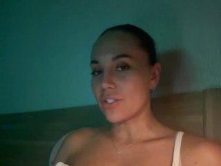 QWEENII Porn Show