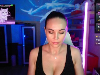 QWEENII Porn Show