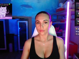 QWEENII Porn Show
