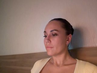 QWEENII Porn Show