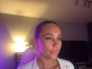 QWEENII Porn Show