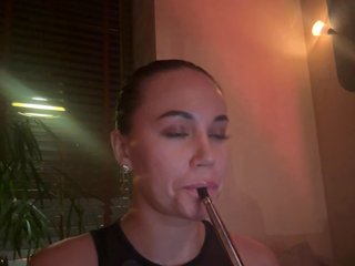 QWEENII Porn Show