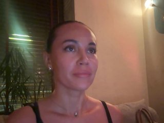 QWEENII Porn Show