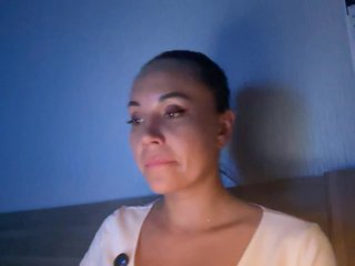 QWEENII Porn Show