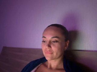 QWEENII Porn Show