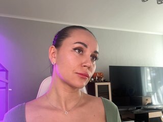 QWEENII Porn Show