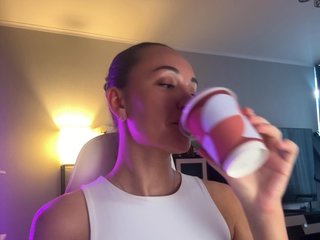 QWEENII Porn Show