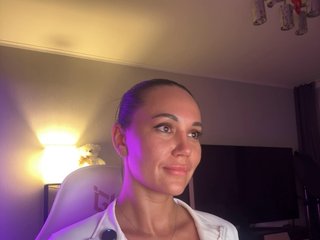 QWEENII Porn Show