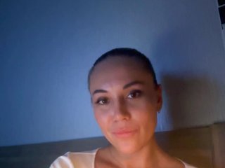 QWEENII Porn Show