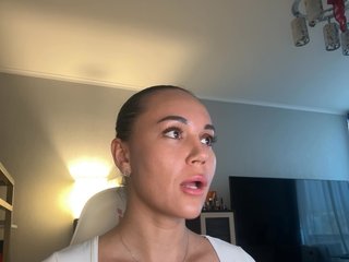 QWEENII Porn Show