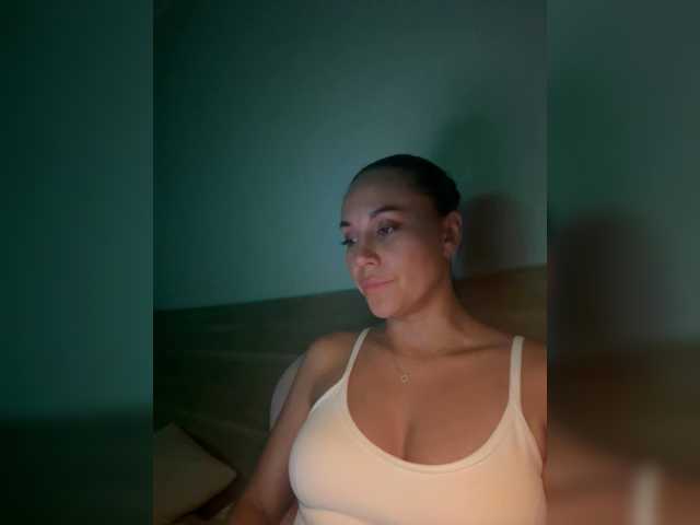 qweenii live sex show
