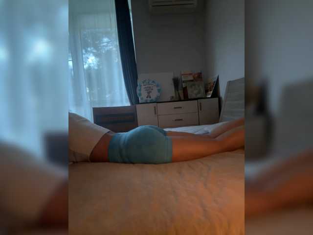 QWEENII live cam on BongaCams