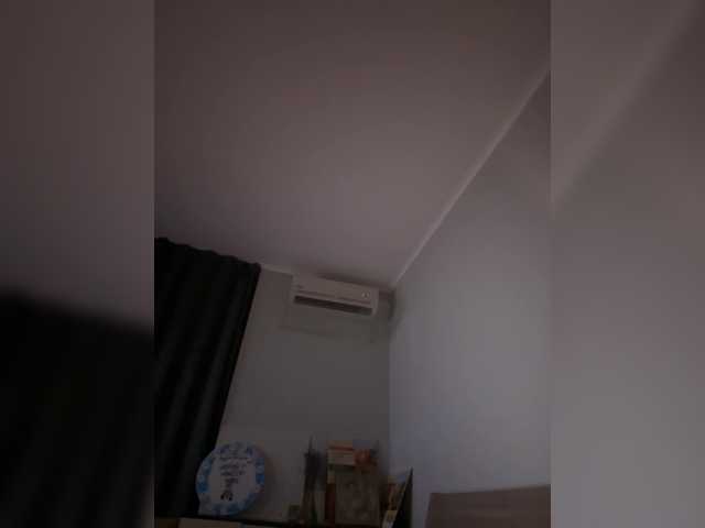 QWEENII live cam on BongaCams
