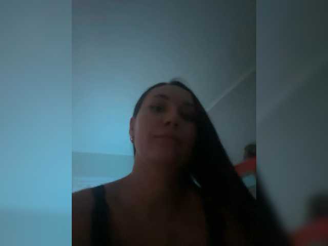 QWEENII live cam on BongaCams
