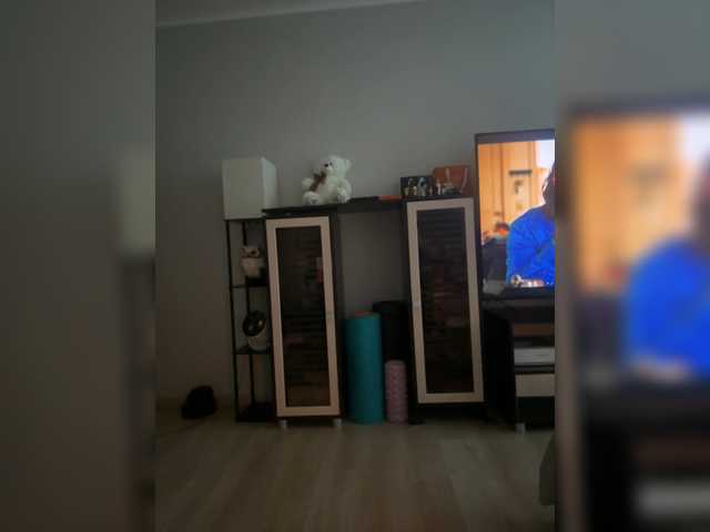 QWEENII live cam on BongaCams