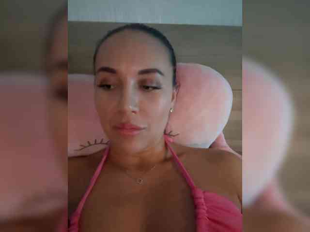 QWEENII webcam
