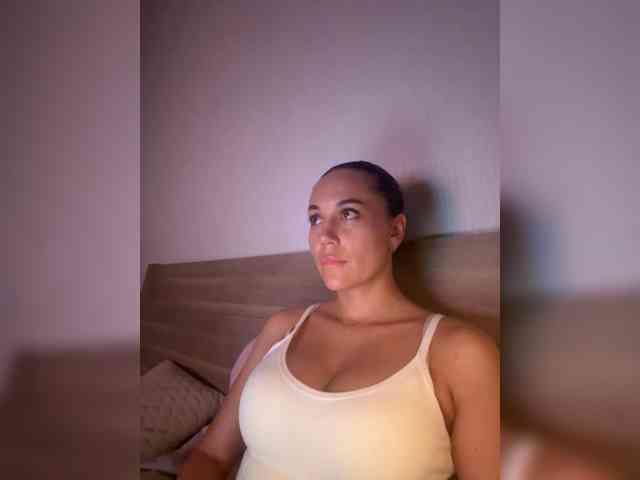 QWEENII Sex Cam Show