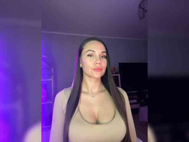 QWEENII webcam