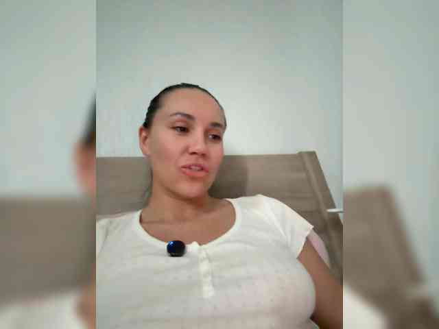 QWEENII webcam