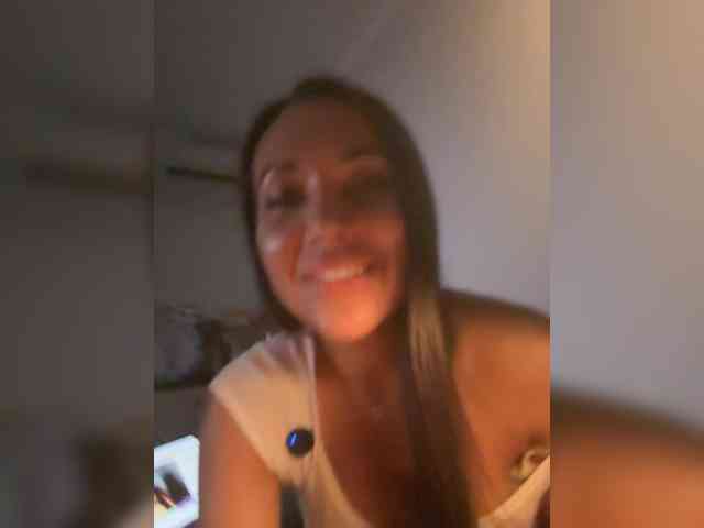 QWEENII Sex Cam Show