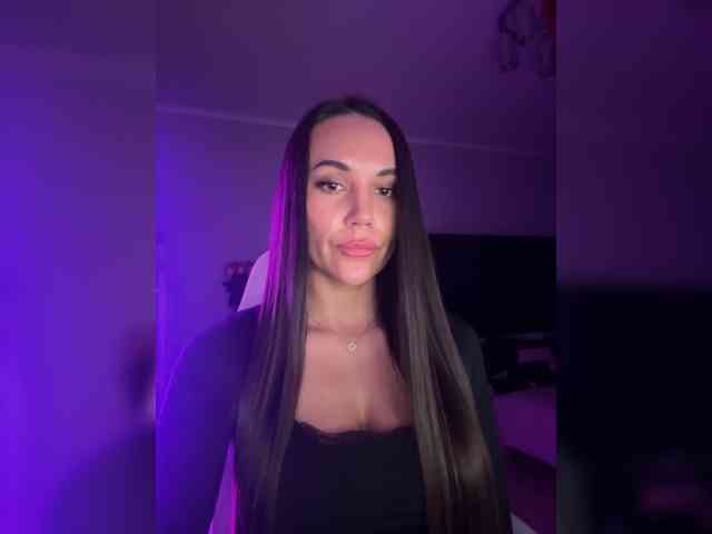 QWEENII webcam