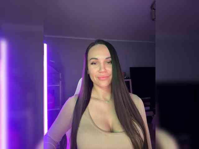 QWEENII webcam