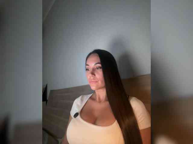 QWEENII webcam
