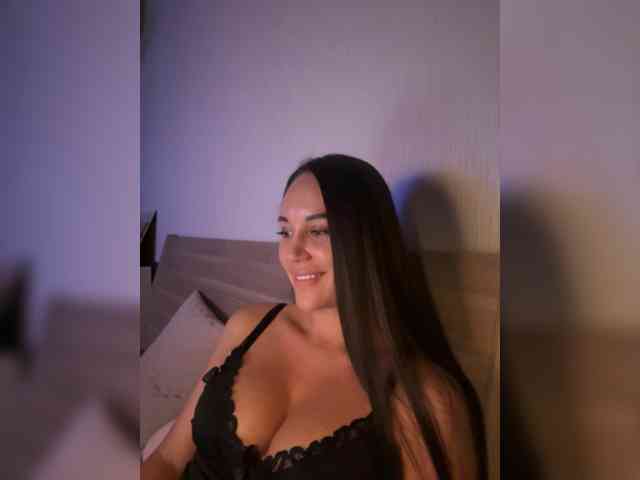 QWEENII webcam