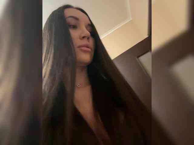 QWEENII webcam