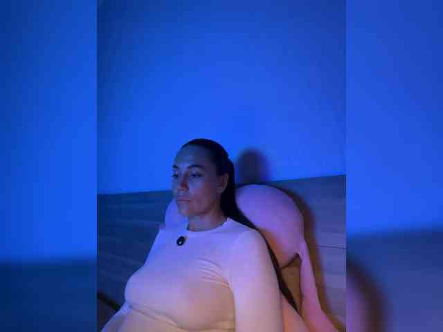 QWEENII webcam