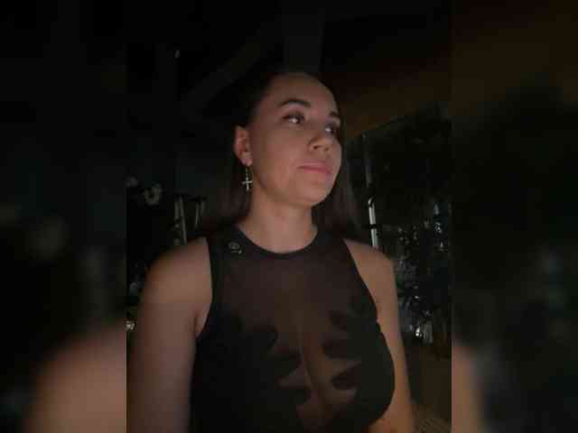 QWEENII webcam