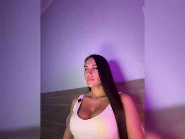 QWEENII webcam
